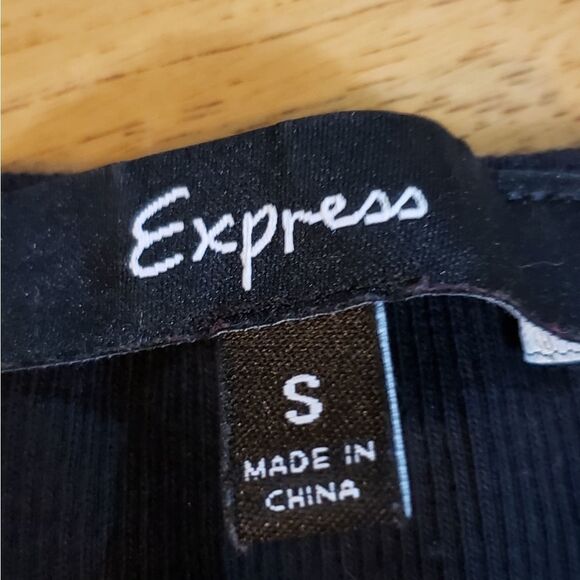 🔹️Express Black Camouflage Sequined Sleeveless Top Small - Picture 6 of 8